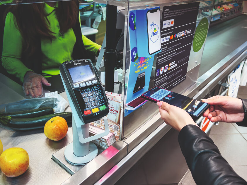 a photo of a supermarket checkout